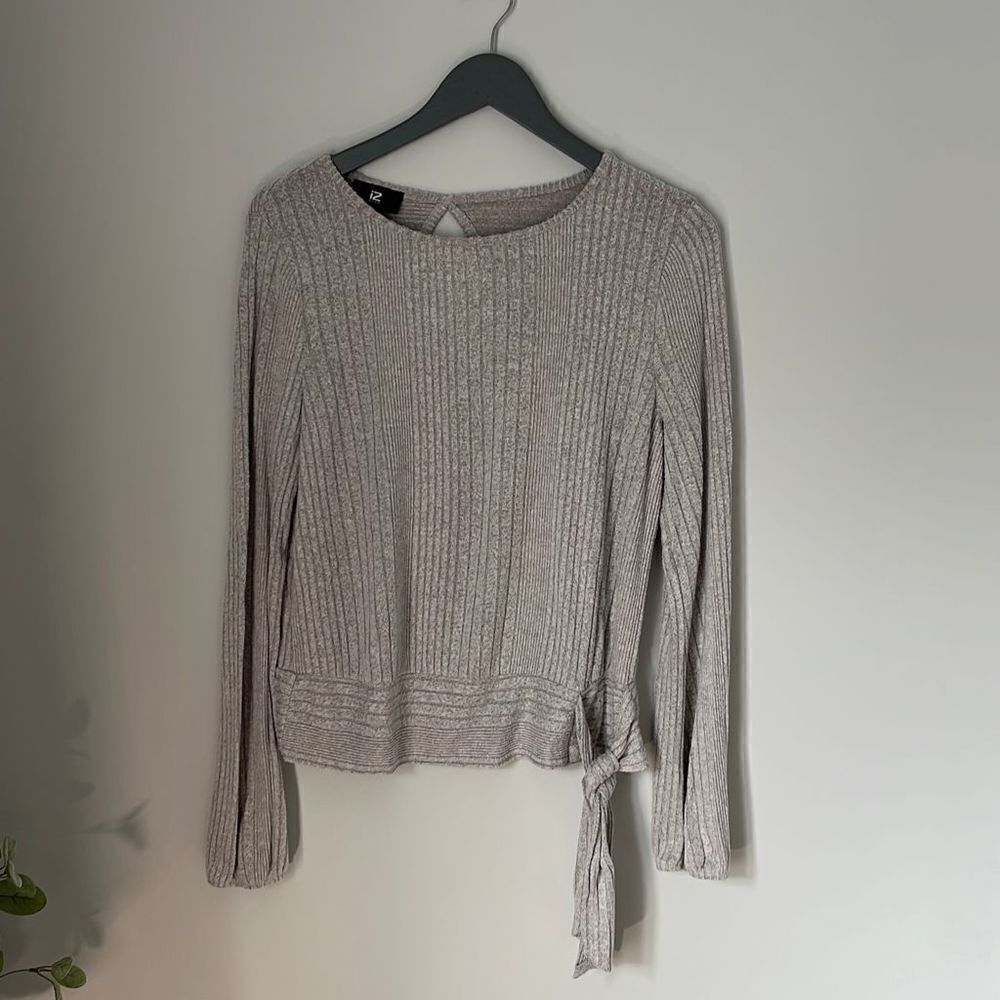 iZ‎ Byer Women’s Knit Top-Size XL